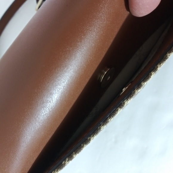 Michael Kors half dome crossbody NWT - Picture 4 of 6